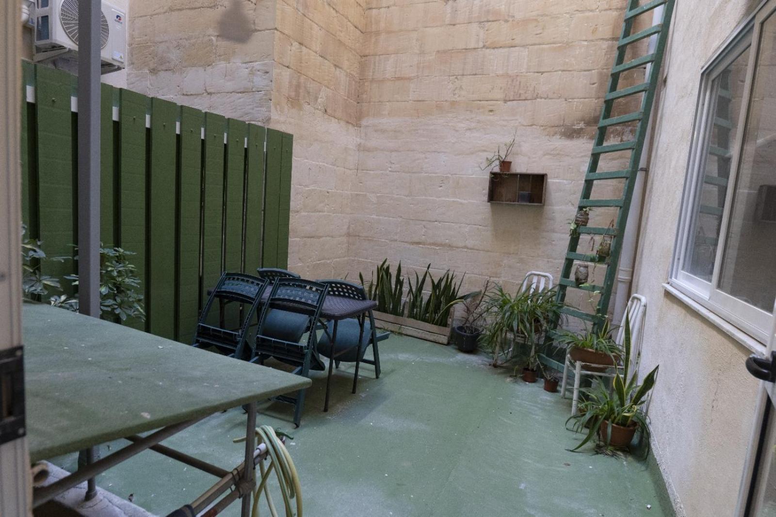 Green Door Valletta Kültér fotó